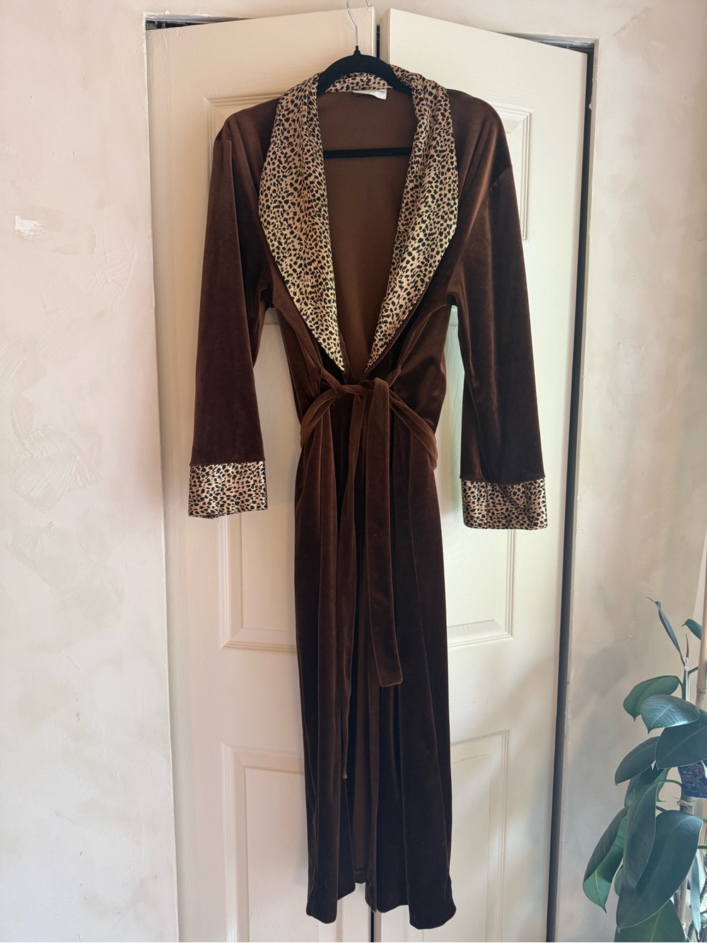 Vintage Brown Velvet Robe with Leopard Trim - Women Intimates & Sleepwear